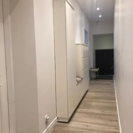 With Sauna Over Two Floors كلابيدا
